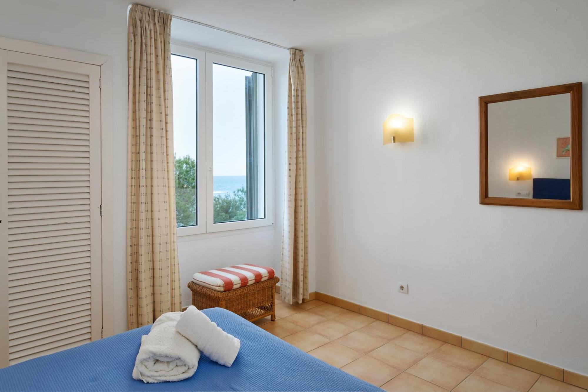 Waterfront Apartment 'Maria'. Pool. Wifi Santanyí Exterior foto